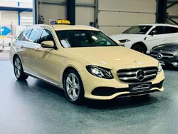 Beige Gebraucht 2017 Mercedes E200 Limousine | 18.990 € (Fairer Preis)