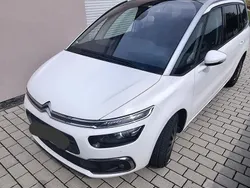 Weiß Gebraucht 2019 Citroën C4 SpaceTourer Feel Van / Kleinbus | 16.500 € (Etwas zu teuer)