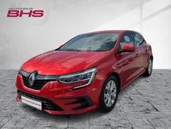 Dezirrot (rot) Gebraucht 2021 Renault Mégane IV Zen Limousine | 14.970 € (Guter Preis)