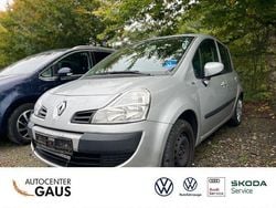 Silber Gebraucht 2013 Renault Modus Van / Kleinbus | 3.400 € (Etwas zu teuer)