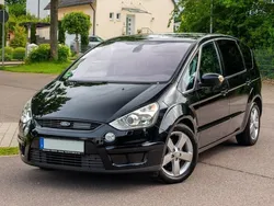Schwarz Gebraucht 2008 Ford S-MAX Titanium Van / Kleinbus | 4.490 € (Teuer)
