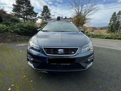Grau Gebraucht 2020 Seat Leon Limousine | 15.800 € (Teuer)