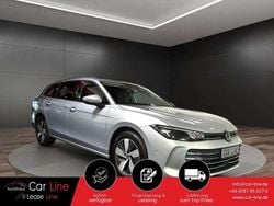 Oyster silver metallic Gebraucht 2024 VW Passat Business Kombi | 34.490 € (Guter Preis)