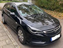 Schwarz Gebraucht 2018 Opel Astra Kombi | 8.700 € (Etwas zu teuer)