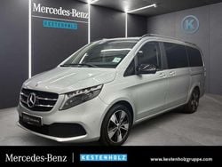 Brillantsilber Gebraucht 2023 Mercedes V220 Edition Van / Kleinbus | 49.990 € (Fairer Preis)