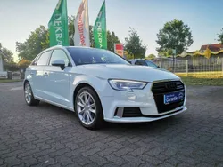 Weiß Gebraucht 2019 Audi A3 Sportback Sport Limousine | 17.890 € (Fairer Preis)