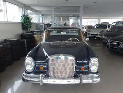 Blau Gebraucht 1965 Mercedes 220 Limousine | 6.990 €