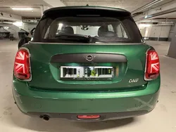 Grün Gebraucht 2021 Mini ONE Kleinwagen | 16.800 € (Fairer Preis)