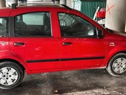 Rot Gebraucht 2011 Fiat Panda Kleinwagen | 2.500 € (Fairer Preis)