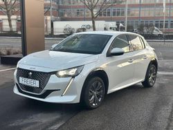 Weiß Gebraucht 2021 Peugeot 208 Allure Kleinwagen | 14.990 € (Fairer Preis)