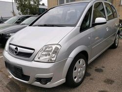 Grau Gebraucht 2006 Opel Adam Kleinwagen | 2.750 €