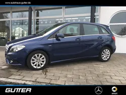 Blau Gebraucht 2012 Mercedes B180 Van / Kleinbus | 13.800 €