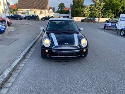 Schwarz 2 Gebraucht 2005 Mini Cooper Kleinwagen | 1.900 € (Teuer)