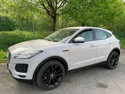 Grau Gebraucht 2020 Jaguar E-Pace Basis SUV | 17.900 € (Guter Preis)