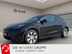 Solid black Gebraucht 2023 Tesla Model Y SUV | 31.900 €
