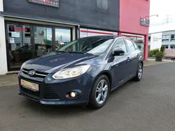 Grau Gebraucht 2014 Ford Focus SYNC Edition Limousine | 6.000 € (Fairer Preis)