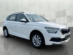 Weiß Gebraucht 2022 Skoda Kamiq Active SUV | 17.900 € (Fairer Preis)