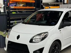 Weiß Gebraucht 2011 Renault Twingo Kleinwagen | 1.600 €