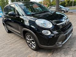 Schwarz Gebraucht 2015 Fiat 500L Trekking Van / Kleinbus | 7.300 € (Fairer Preis)