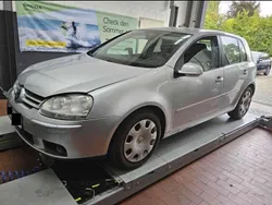 Reflexsilber Gebraucht 2006 VW Golf V Goal Kleinwagen | 5.500 € (Teuer)