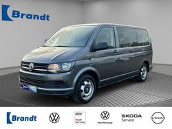 Grau Gebraucht 2016 VW Multivan Van | 25.990 € (Guter Preis)
