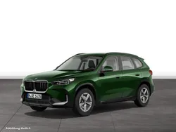 Sanremo green metallic Gebraucht 2024 BMW X1 Shadowline SUV | 40.414 € (Fairer Preis)