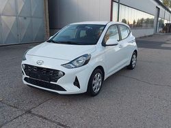 Weiß Gebraucht 2022 Hyundai i10 Trend Kleinwagen | 13.990 € (Guter Preis)