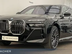 Schwarz Neu 2025 BMW 750e M Sport Limousine | 118.995 € (Superpreis)
