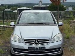 Silber Gebraucht 2010 Mercedes A180 Avantgarde Van / Kleinbus | 5.900 € (Fairer Preis)