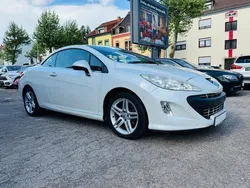 Weiß Gebraucht 2011 Peugeot 308 CC Allure Cabrio | 5.200 € (Guter Preis)
