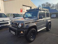 Grau Gebraucht 2024 Suzuki Jimny SUV | 36.999 € (Teuer)
