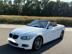 Weiß Gebraucht 2011 BMW 325 Cabriolet M Performance Cabrio | 28.600 €