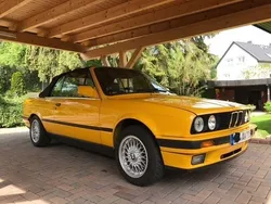 Gelb Gebraucht 1992 BMW 318 Cabriolet Cabrio | 15.590 €