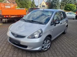 Silber Gebraucht 2007 Honda Jazz Kleinwagen | 2.000 € (Etwas zu teuer)