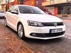 Weiß Gebraucht 2013 VW Jetta Hybrid Limousine | 7.800 €
