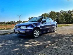 Blau Gebraucht 1997 VW Golf Cabriolet Classicline Cabrio | 2.500 € (Guter Preis)
