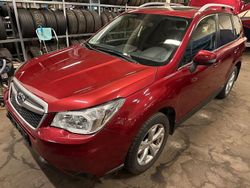 Rot Gebraucht 2015 Subaru Forester Exclusive+ SUV | 15.890 € (Teuer)