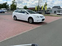 Weiß Gebraucht 2011 Toyota Avensis Edition Kombi | 7.000 € (Fairer Preis)