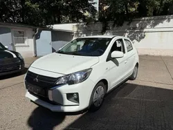 Weiß Gebraucht 2023 Mitsubishi Space Star Select Limousine | 10.900 € (Fairer Preis)