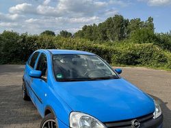 Blau Gebraucht 2002 Opel Corsa Kleinwagen | 1.600 € (Guter Preis)