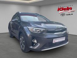 Grau Gebraucht 2017 Kia Stonic Spirit SUV | 11.277 € (Fairer Preis)