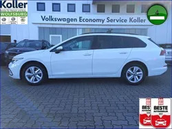 Pure white Gebraucht 2021 VW Golf VIII Life Kombi | 21.870 € (Guter Preis)