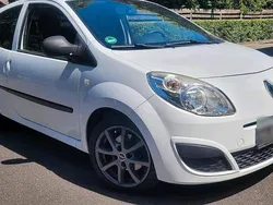 Weiß Gebraucht 2009 Renault Twingo Kleinwagen | 2.250 €