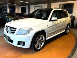 Calcitweiss Gebraucht 2008 Mercedes GLK320 AMG SUV | 23.790 €
