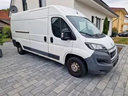 Grau Gebraucht 2016 Peugeot Boxer Van | 8.000 €