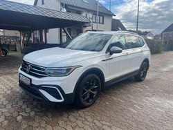 Weiß Gebraucht 2024 VW Tiguan Allspace Move SUV | 45.490 € (Etwas zu teuer)