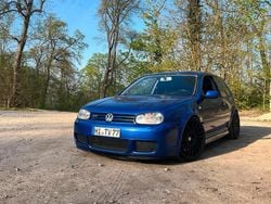 Blau Gebraucht 2003 VW Golf IV R Kleinwagen | 26.000 €
