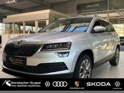 Brilliantsilber metallic met. Gebraucht 2021 Skoda Karoq Clever SUV | 19.990 € (Guter Preis)