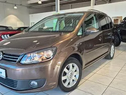 Braun Gebraucht 2014 VW Touran Cup Van / Kleinbus | 11.990 € (Fairer Preis)