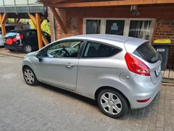 Grau Gebraucht 2012 Ford Fiesta Ambiente Kleinwagen | 3.800 € (Guter Preis)